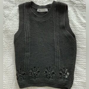 Zara Black Knit Sleeveless Top